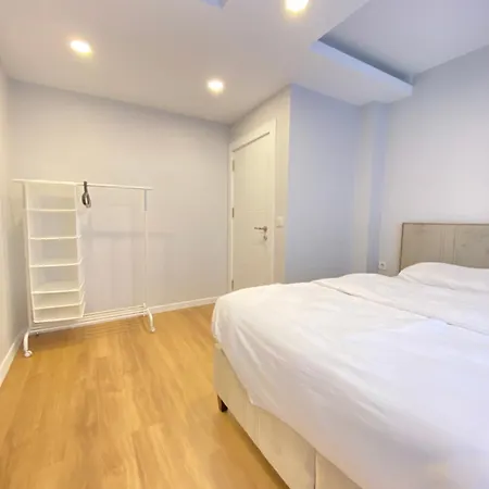 Brand New Cozy 1bdr/1bth In Bakirkoey Daire *