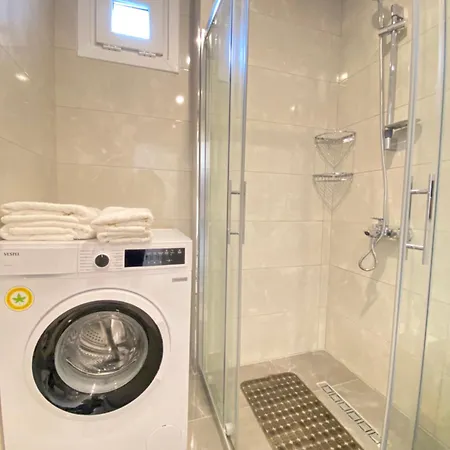 Brand New Cozy 1bdr/1bth In Bakirkoey Κωνσταντινούπολη